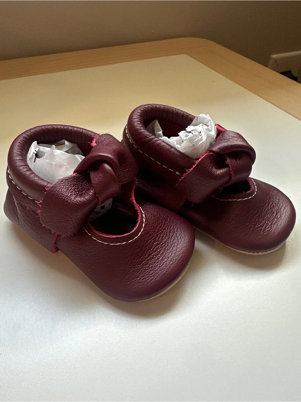 Freshly Picked Soft Sole Knotted Bow Moccasins Shoes Winterberry Size 3